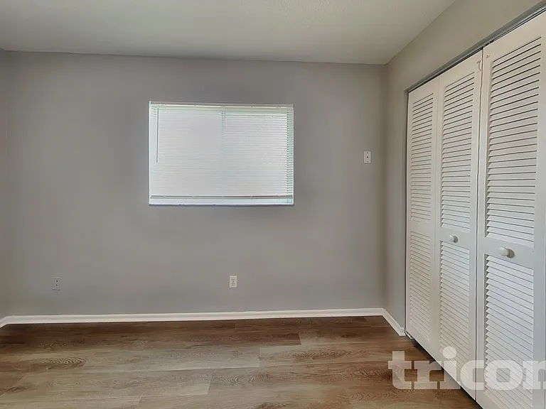 6835 67th Street Cir E — Photo 11