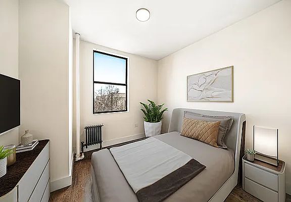 3rd image of 720 W 181st St APT 36