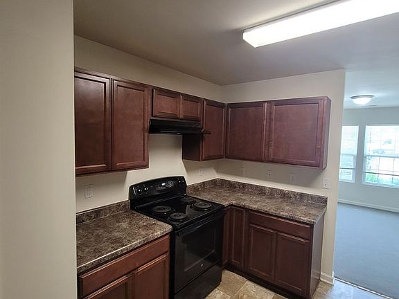 4th image of 6261 Ellenwood Dr