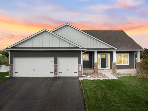 2870 Victoria St N, Roseville, MN 55113