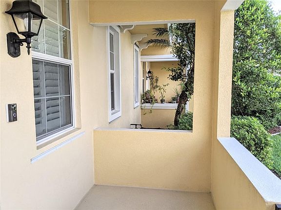 3rd image of 1601 Napoli Dr