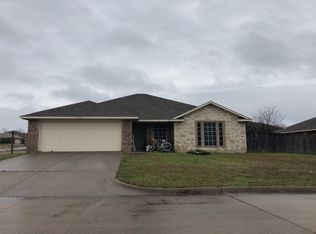 200 Seminole Trl, Alvarado, TX 76009