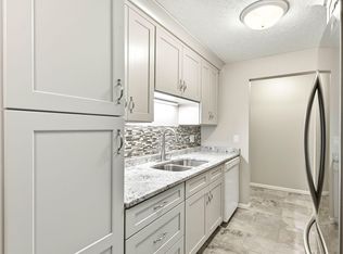 3399 Kent St APT 306, Shoreview, MN 55126