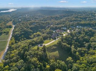 67 Castle Bluff Dr, Saint Charles, MO 63304