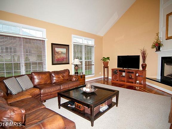 3rd image of 6007 Brookview Dr