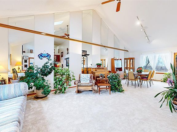 4th image of 314 Defrance Court