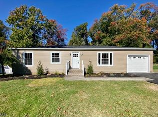 15 La Malfa Rd, Randolph, NJ 07869