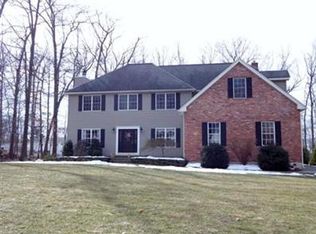 5 Laurel Ln, Wilbraham, MA 01095