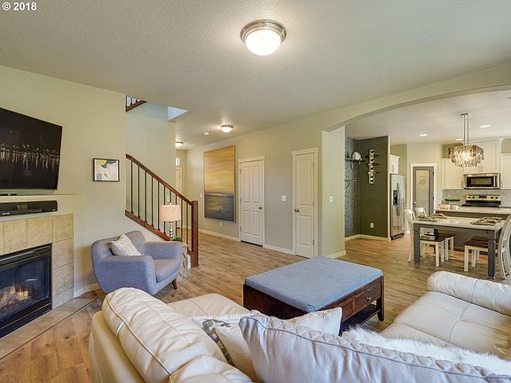 5th image of 10414 NE 67th Ave