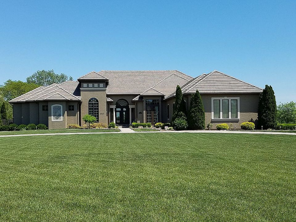 1st image of 9801 S Stonehaus Dr