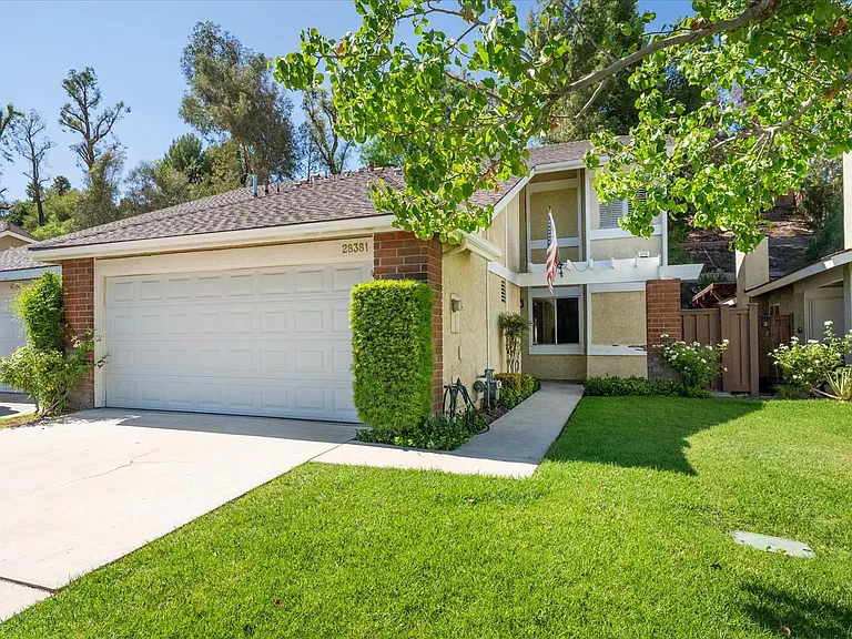 28381 Connie Ct — Photo 10