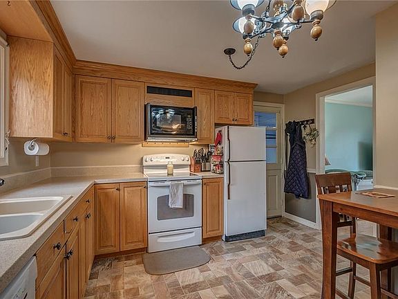 5th image of 107 Sunnybrook Dr