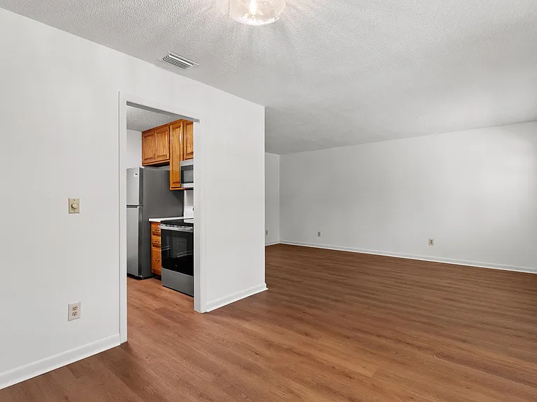 3108 Briarwood Dr — Photo 11
