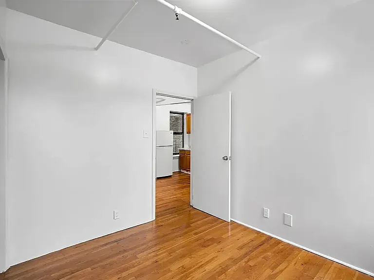 375 Pleasant Ave #2C — Photo 7