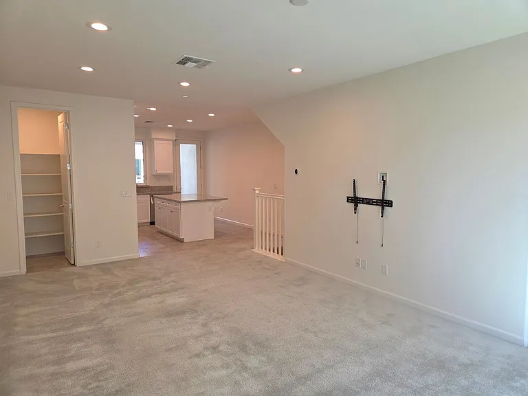 5577 Apex Dr — Photo 9