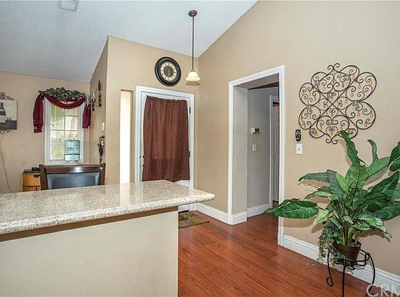 5th image of 17181 Melon Ave