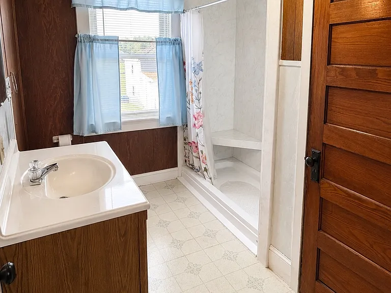 53 E George St — Photo 25