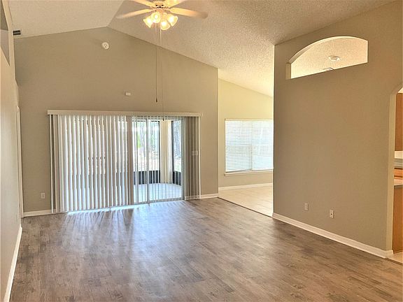 5th image of 507 John Thomas Ave