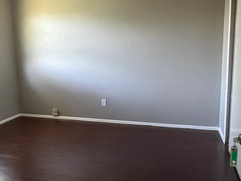 2101 Pennington Dr — Photo 5