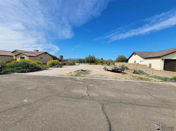 11752 Castle Dome St, Wellton, AZ 85356