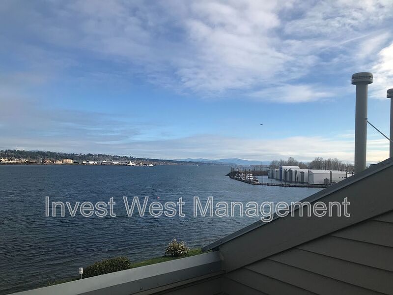 1st image of 124 N Hayden Bay Dr