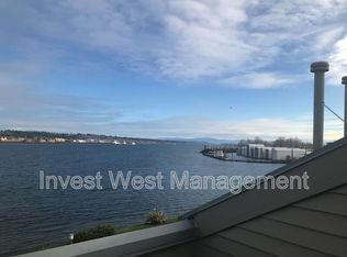 124 N Hayden Bay Dr, Portland, OR 97217