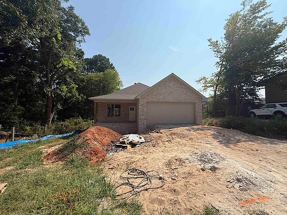 3rd image of 607 Brents Ford Rd