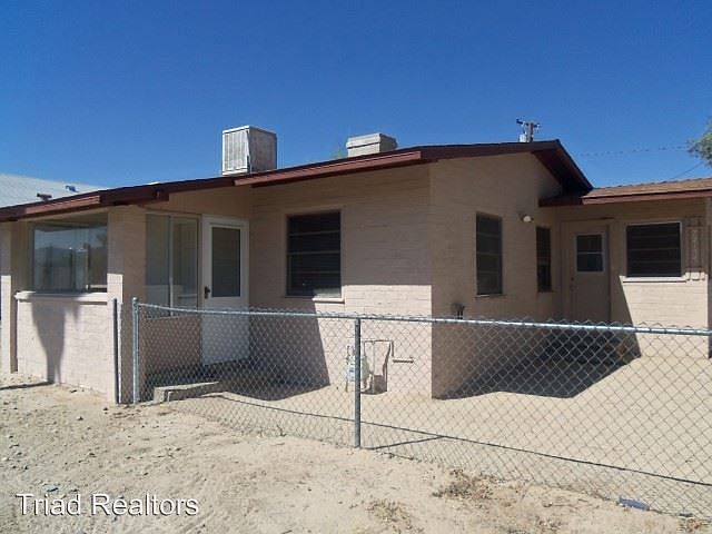 1st image of 72154 Sunnyslope Dr