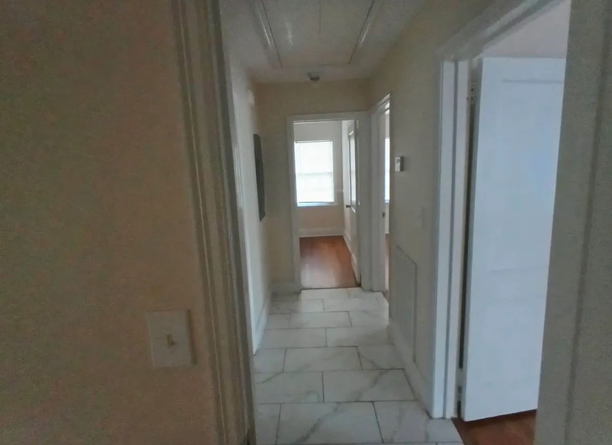 3 bed, 1382 sqft, $1,600 — Photo 3