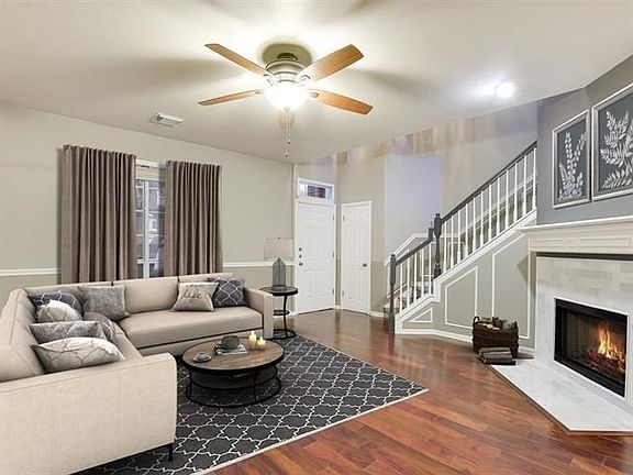 3rd image of 4121 Canyon Glen Cir