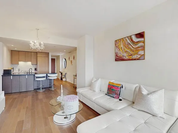 543 West 122nd Street image 3 of 10