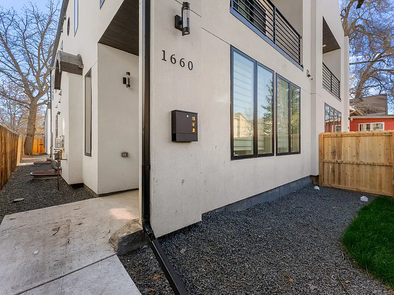 1660 Colorado Blvd — Photo 3