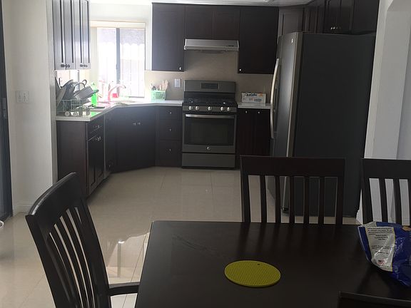 5th image of 2200 Sherwood Dr
