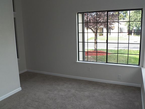 5th image of 127 Stoney Hill Dr