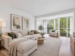 5795 Yonge St #312, Toronto, ON M2M4J3