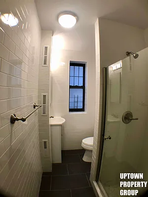 Rented by Uptown Property Group | media 21