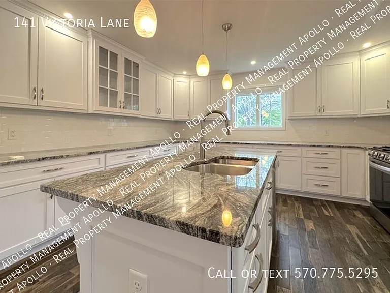 141 Victoria Ln — Photo 12