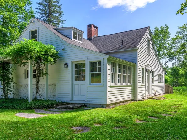 4 Austerlitz Rd, West Stockbridge, MA 01266