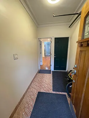 Rented by Hudson Exclusive Inc | media 36