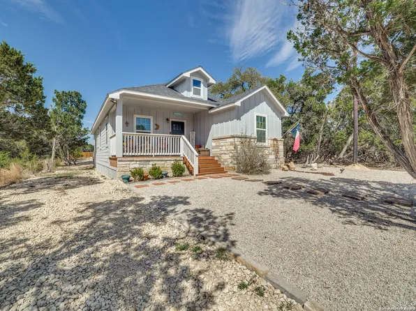 205 Canyon Lake, Bandera, TX 78003