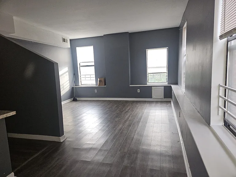31 Wethersfield Ave #I — Photo 2