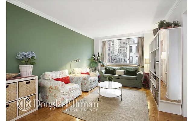 Sold by Douglas Elliman | media 12