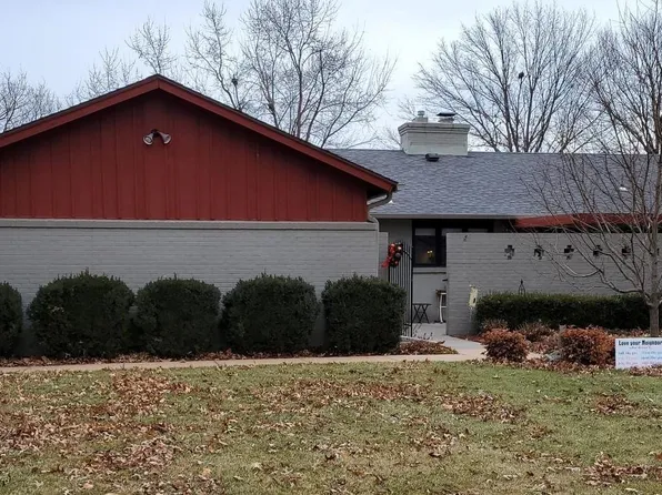 18 Fleetwood Dr, Winfield, KS 67156