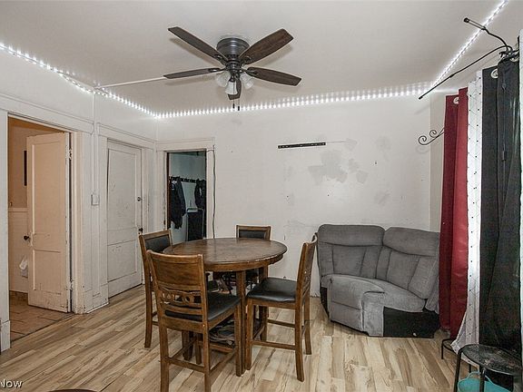 5th image of 2831 E 124th St