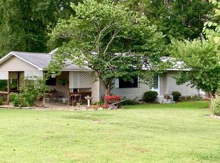 215 McVey St, Calico Rock, AR 72519