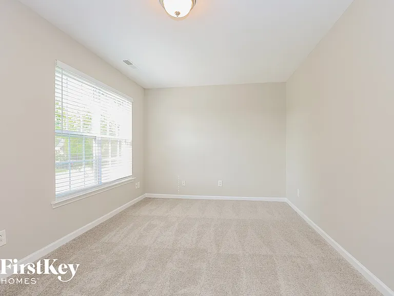 1934 Shafer Dr — Photo 13