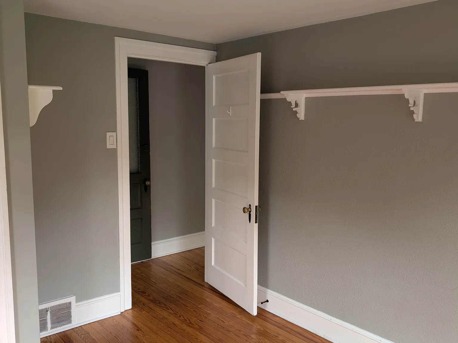 3 bed, $1,800 — Photo 4