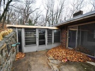 1615 Eckert Ave, Reading, PA 19602