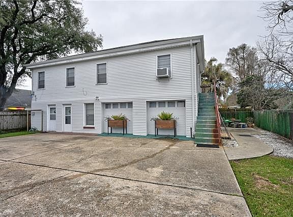 3rd image of 4429 Orleans Blvd APT B