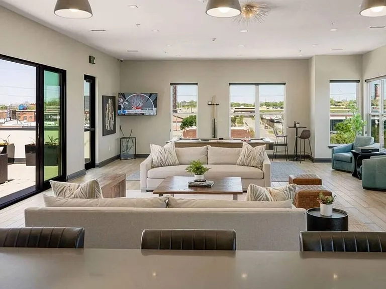 Building's Lounge